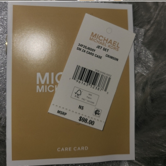 NWT Michael Kors Monogram Zip Around Wallet - Picture 3 of 5